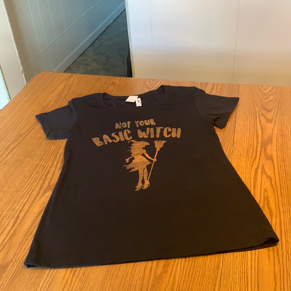 Ideal by Next Level “Witch” tee, juniors XL.
